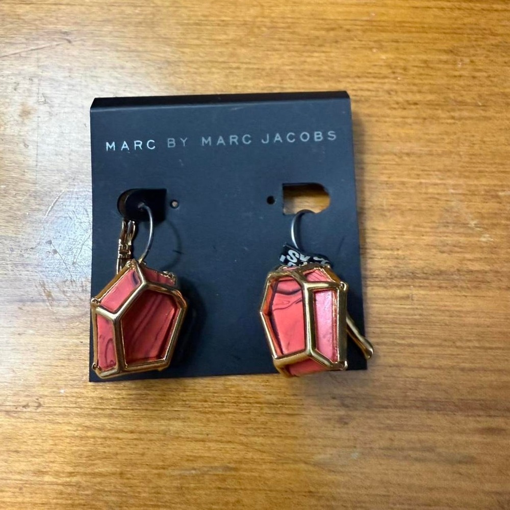 Marc By Marc Jacobs Stud Earrings Pink Gold Enamel Round Logo Disc Designer